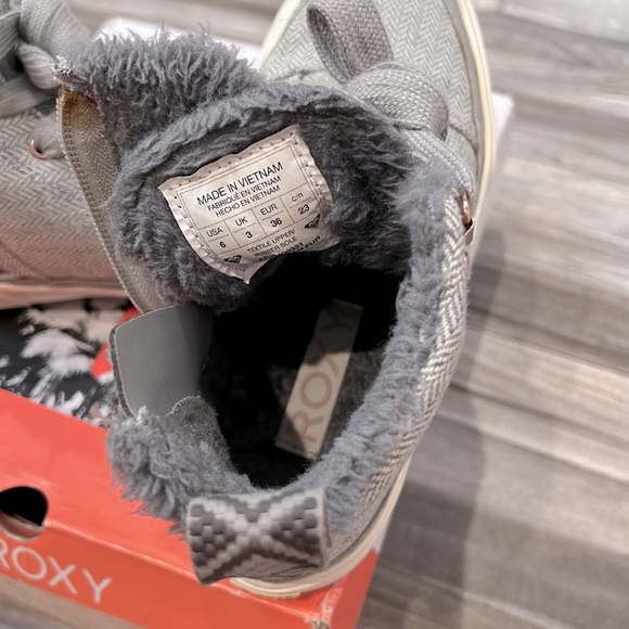 Cute Roxy Gray Ivan Fur Mid-top Side Zip Boots in Size 6 - Picture 6 of 8